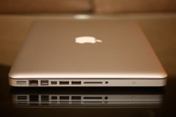 Laptop cũ Apple Macbook Pro MC700_2