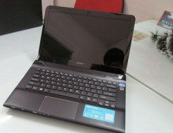 Laptop cũ Sony Vaio SVE14136CVB