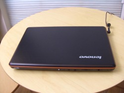 Laptop cũ Lenovo Y450 T5800, RAM 2GB, HDD 250GB,_2
