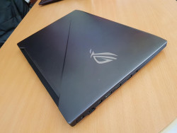 Laptop Asus ROG Strix Scar GL703GM-E5016T_3